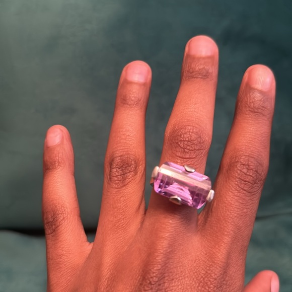Silver and Amethyst ring - Picture 2 of 4